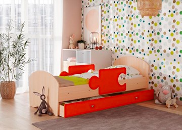 Детская кровать с ящиком и бортиками Мозайка, корпус Млечный дуб/фасад Оранжевый (щиты) в Мурманске