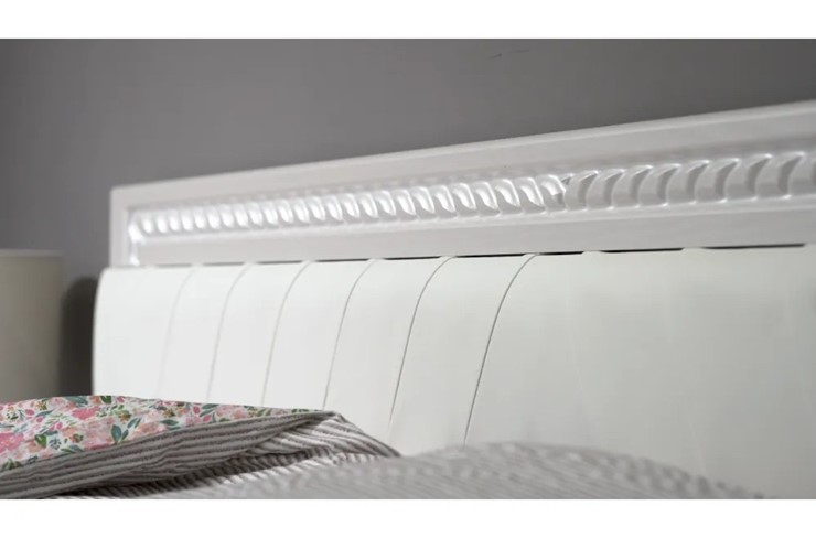 Полуторная кровать Гертруда, М9, Экокожа с пуговицами без основания, белая лиственница/ясень жемчужный в Мурманске - изображение 2